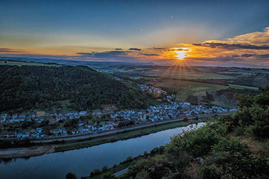 Ferienwohnungen Haus Am Wuerzlaysteig Lehmen Екстер'єр фото