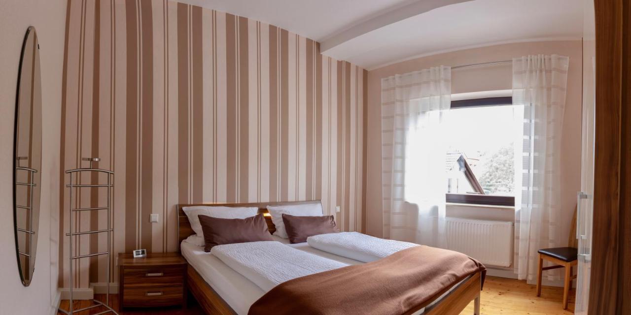 Ferienwohnungen Haus Am Wuerzlaysteig Lehmen Екстер'єр фото